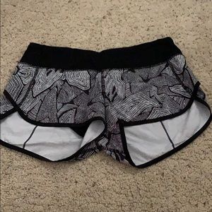 Black and white lulu shorts